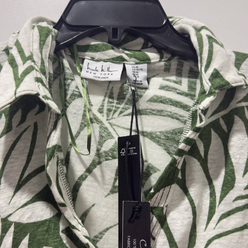 Nicole Miller Green Leaf Print Button Down Shirt - Picture 3 of 3